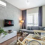 Nef 36 Lux Furnished Residence Df